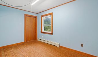 219 Mouse Ln, Alfred, ME 04002