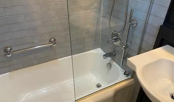 3372 GUNSTON, Alexandria, VA 22302