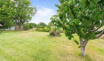 7 W Wagon Wheel Pr NW, Benton City, WA 99320