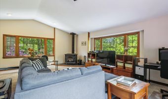33 Cold Spring Rd, Avon, CT 06001