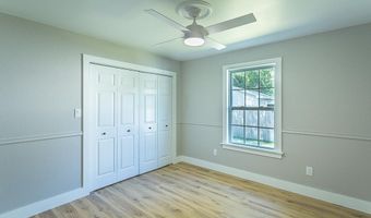 148 20th Ave, Apalachicola, FL 32320