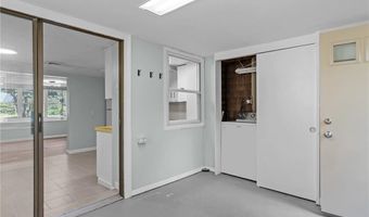 25 High St, Warwick, RI 02886