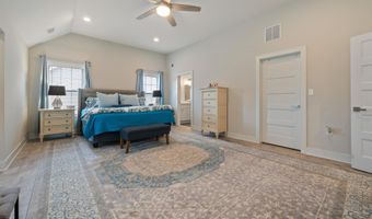 4 Harpoon Dr, Barnegat, NJ 08005