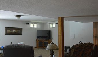 13905 Leavenworth Rd, Basehor, KS 66007