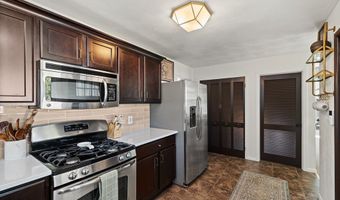 1008 Valley Dr, Ashland, OH 44805