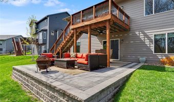 1009 Baileys Grove Dr, Adel, IA 50003