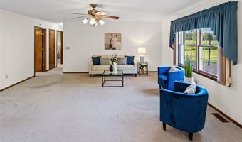 4441 Chantel Dr, Alton, IL 62002