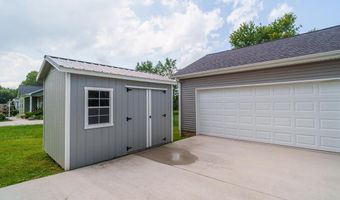153 Chestnut St, Baxter, TN 38544