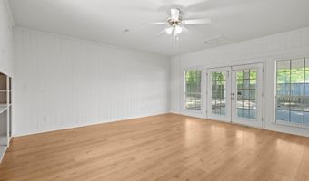402 E Poplar St, Atmore, AL 36502
