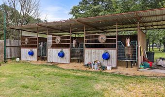 653 Wildwood Trl, Weatherford, TX 76085