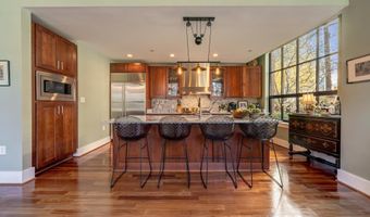 1600 CLARENDON Blvd W108, Arlington, VA 22209