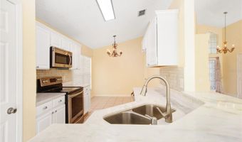 126 N WEATHERSFIELD Ave, Altamonte Springs, FL 32714