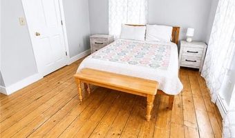 30 Gibson Ave, Narragansett, RI 02882