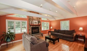 4 Quarry Ct, Auburn, NH 03032