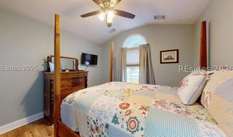 84 Wintergreen Dr, Beaufort, SC 29906