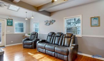 43247 N Grandview Ter, Antioch, IL 60002