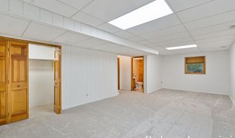 1016 Maple Hill Ave SE, Ada, MI 49301