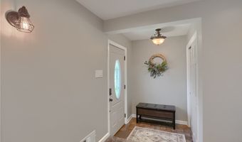 409 Shoreham Dr, Allison Park, PA 15101