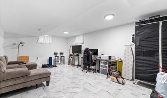 52 Westside Ave, Avenel, NJ 07001