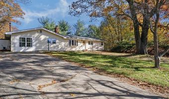 50 Circledale Dr, Cumberland, RI 02864