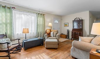 335 Western Blvd, Bayville, NJ 08721