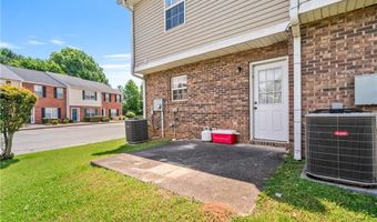 34 Princeton Place Dr, Adairsville, GA 30103