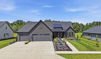 2100 Golfview Dr, Auburn, IN 46706