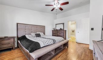 534 Oak Ridge Trails Ct, Ballwin, MO 63021