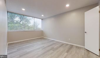 1822 METZEROTT Rd 305, Adelphi, MD 20783