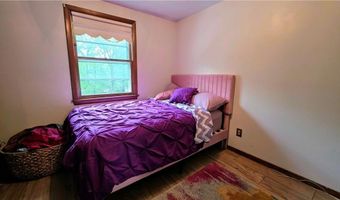 22 Winsor Ave, Johnston, RI 02919