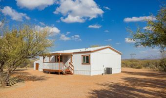 1197 W Hummingbird Ln, Benson, AZ 85602