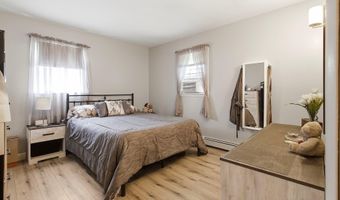 327 Pacific Ave, Beachwood, NJ 08722
