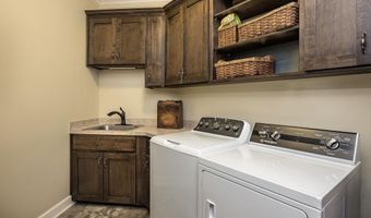 7325 Palm Beach Ave, Benton, AR 72019
