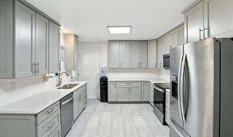 8219 Bishops Ln, Indianapolis, IN 46217