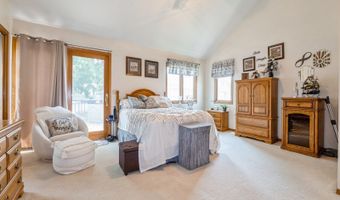 609 4th Ave NW, Altoona, IA 50009