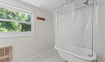 60 University Ter, Burlington, VT 05401