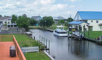 11088 Tahiti St, Bay St. Louis, MS 39520