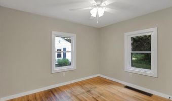 24 Bennington Ct, Burlington, VT 05408