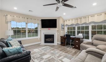 365 W Wrentham Rd, Cumberland, RI 02864