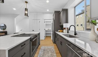 1721 S Rock View Ln, Boise, ID 83705