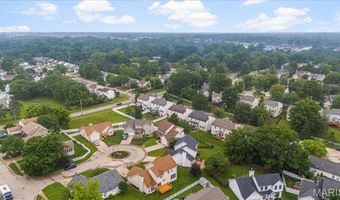 208 Kylewood Ct, Ballwin, MO 63021