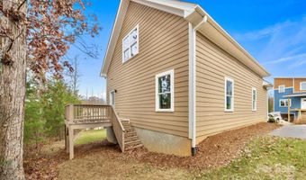 7 Berry Crest Ln, Arden, NC 28704