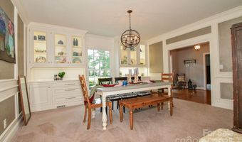 711 Yadkin St, Albemarle, NC 28001