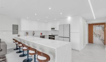 20441 NE 30th Ave 424-9, Aventura, FL 33180