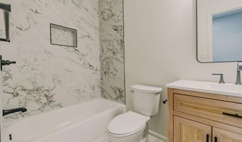 172 TREYMOOR Dr, Alabaster, AL 35007