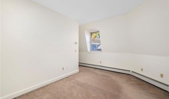 66 Webster St 9, Newport, RI 02840