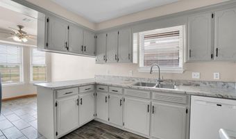 2108 Galaxy Dr, Altus, OK 73521