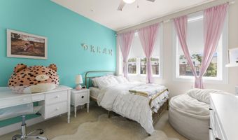 42460 MILDRED LANDING Sq, Ashburn, VA 20148