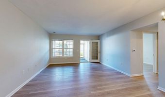 2767 S Knightsbridge Cir, Ann Arbor, MI 48105