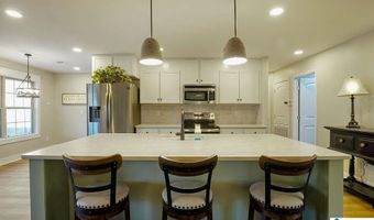 325 GOLDEN MEADOWS Pl, Alabaster, AL 35007